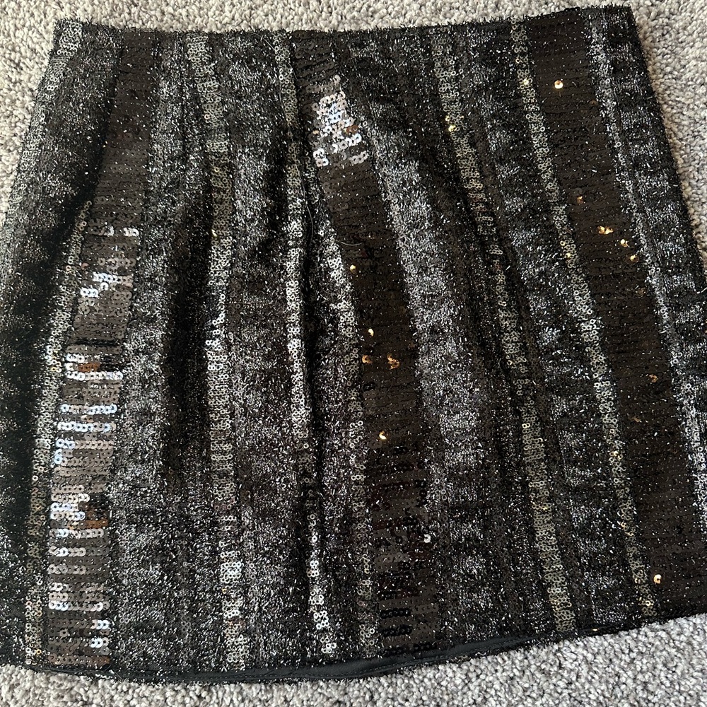 Black sequins mini skirt express size 2